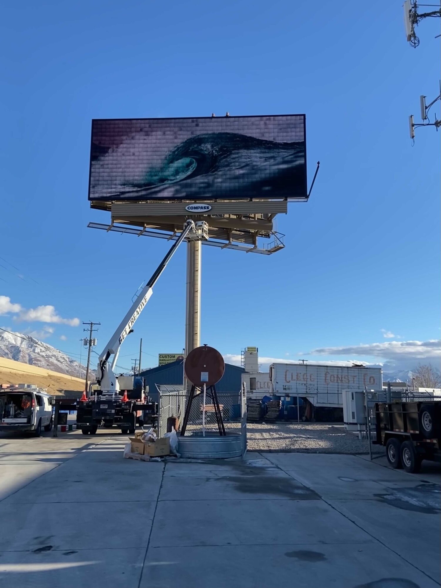 Pole Signs Creative Signs